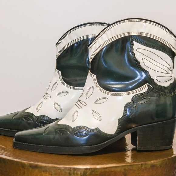 Ganni Boots - Picture 1 of 3